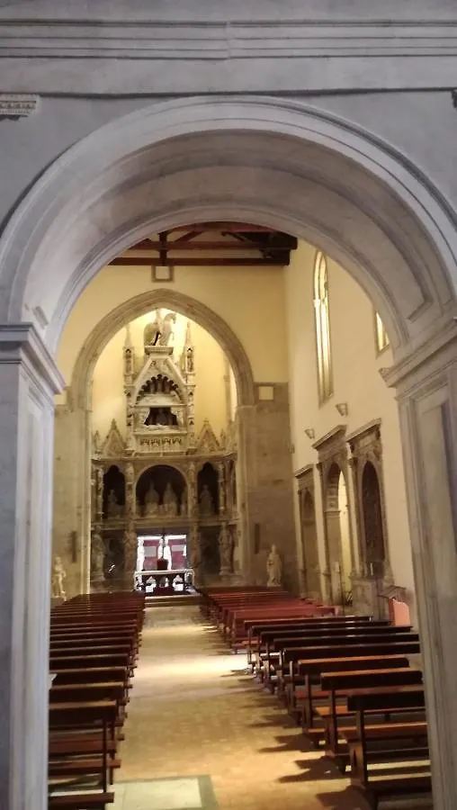 Appartamento Infrascata Cento metri dal MANN Napoli 0*,  Italia