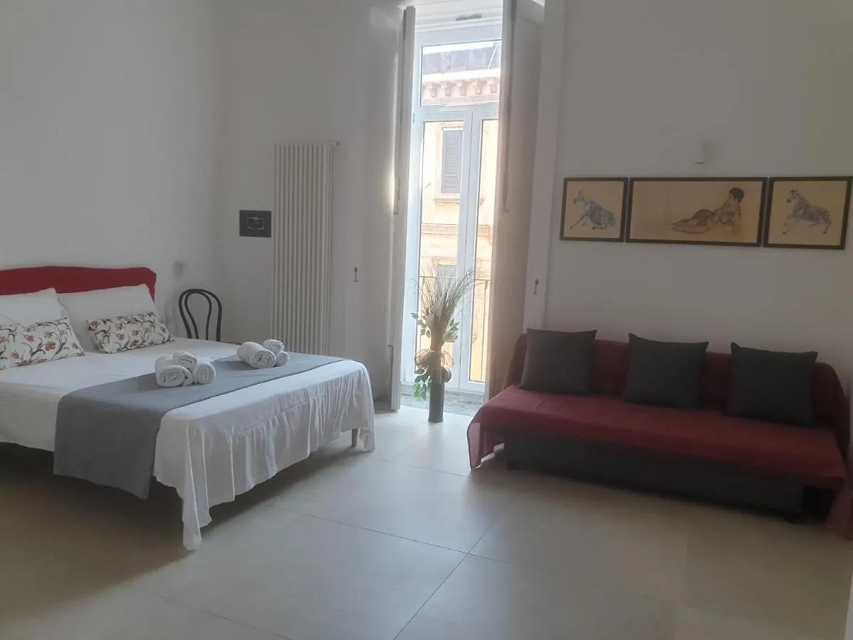 Appartamento Infrascata Cento metri dal MANN Napoli 0*,  Italia