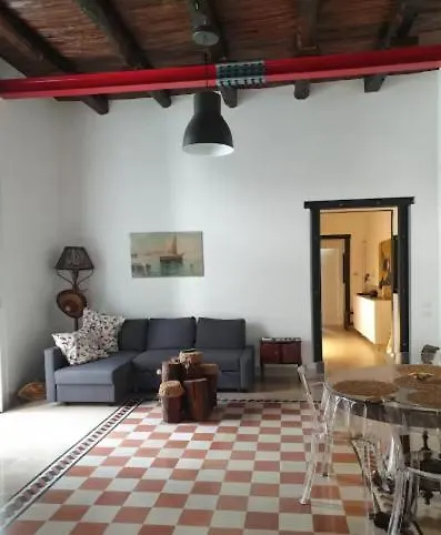 Appartamento Infrascata Cento metri dal MANN Napoli 0*,